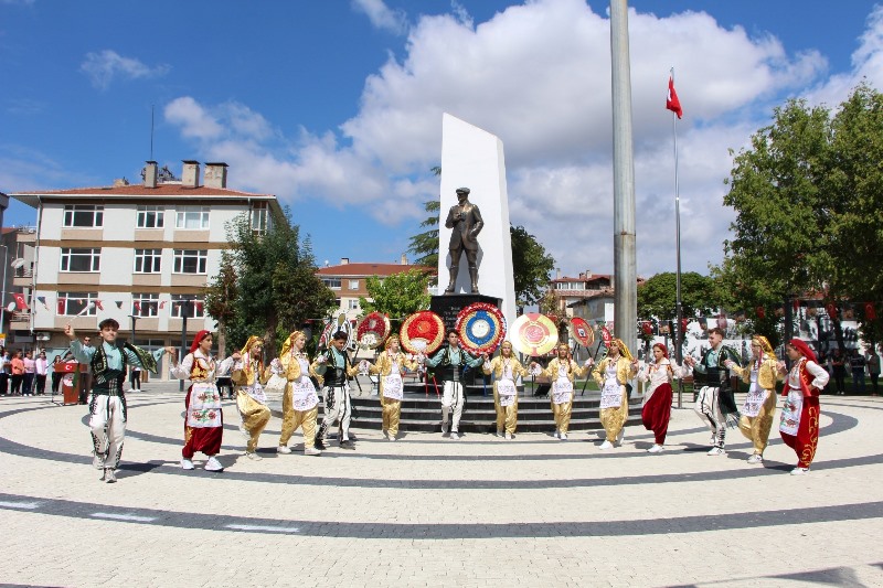 İlçemizde 30 Ağustos Zafer Bayramı’nın 102. Yılı Çoşkuyla Kutlandı